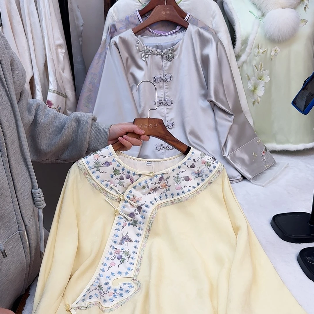 刺绣真丝黄色花罗 太太服