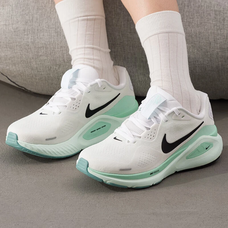 NIKE/耐克商场同款女子Structure 26透公路专业跑步鞋HJ1101100