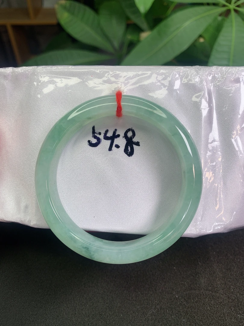 （223号）缅甸天然A货翡翠54-55圈口糯冰绿底飘花正圈手镯、有纹