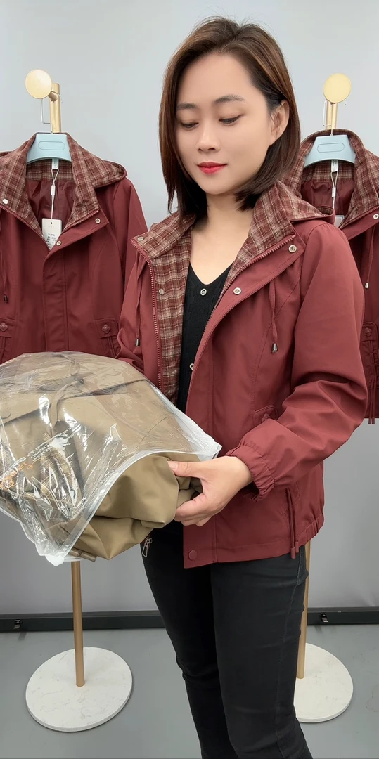 新款秋季可拆卸帽款风衣外套  2508