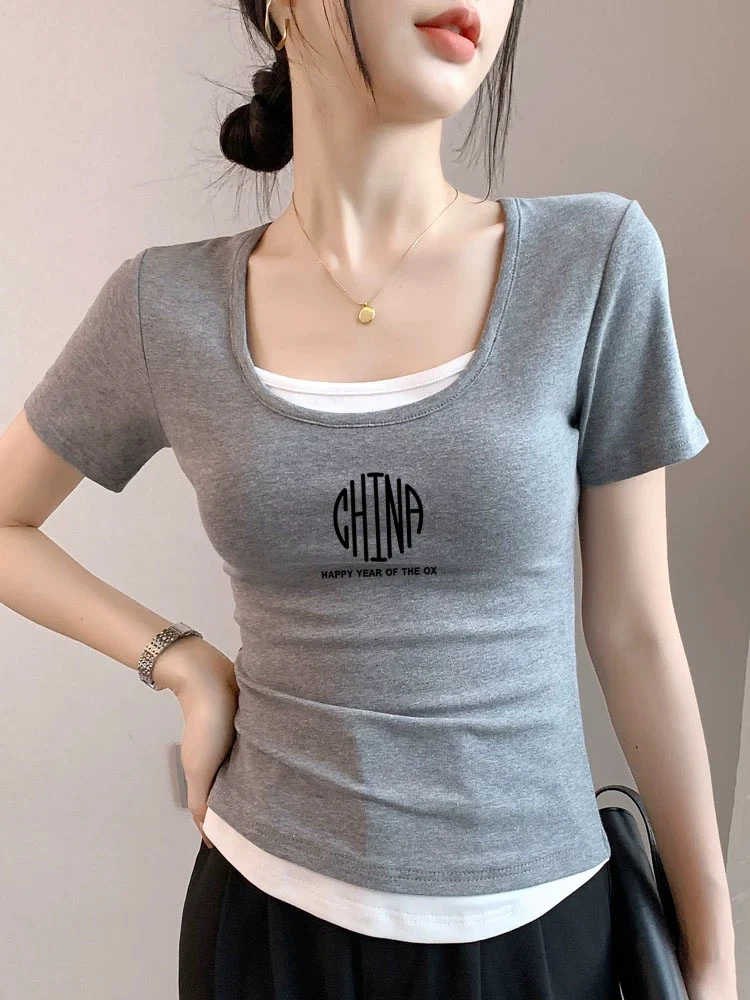 收腰上衣假两件短袖t恤女2025夏季新款U领小众体恤修身撞色拼接