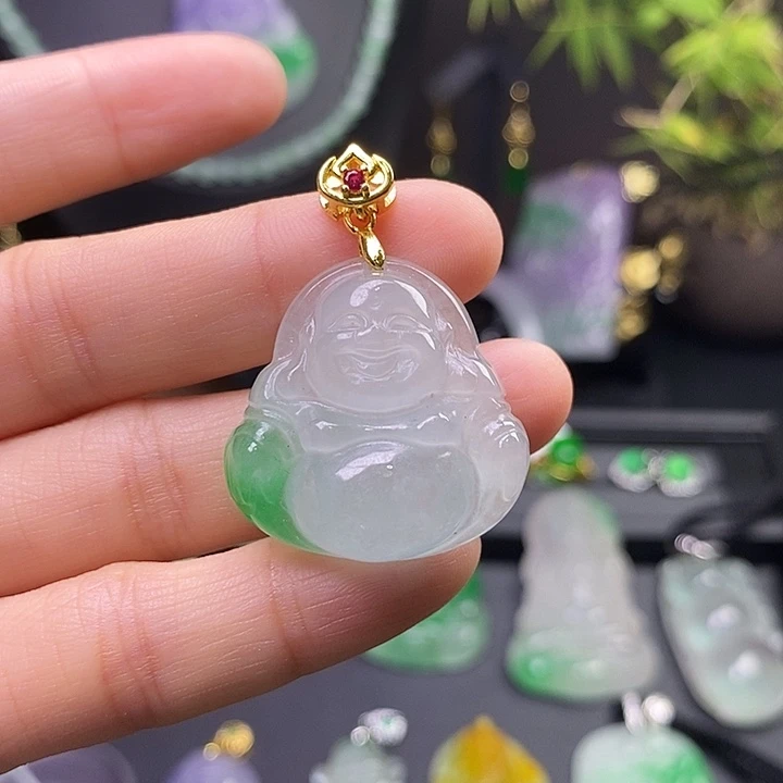翡翠未镶嵌吊坠(赠链)
