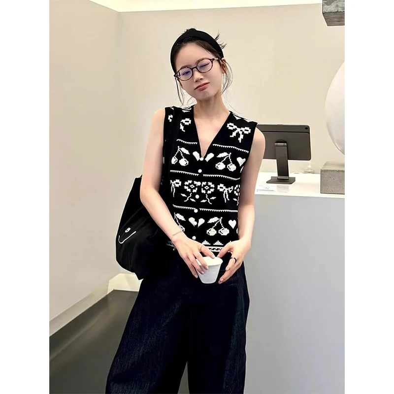 黑色无袖坎肩V领针织背心马甲开衫女夏季新款设计感小众短款上衣