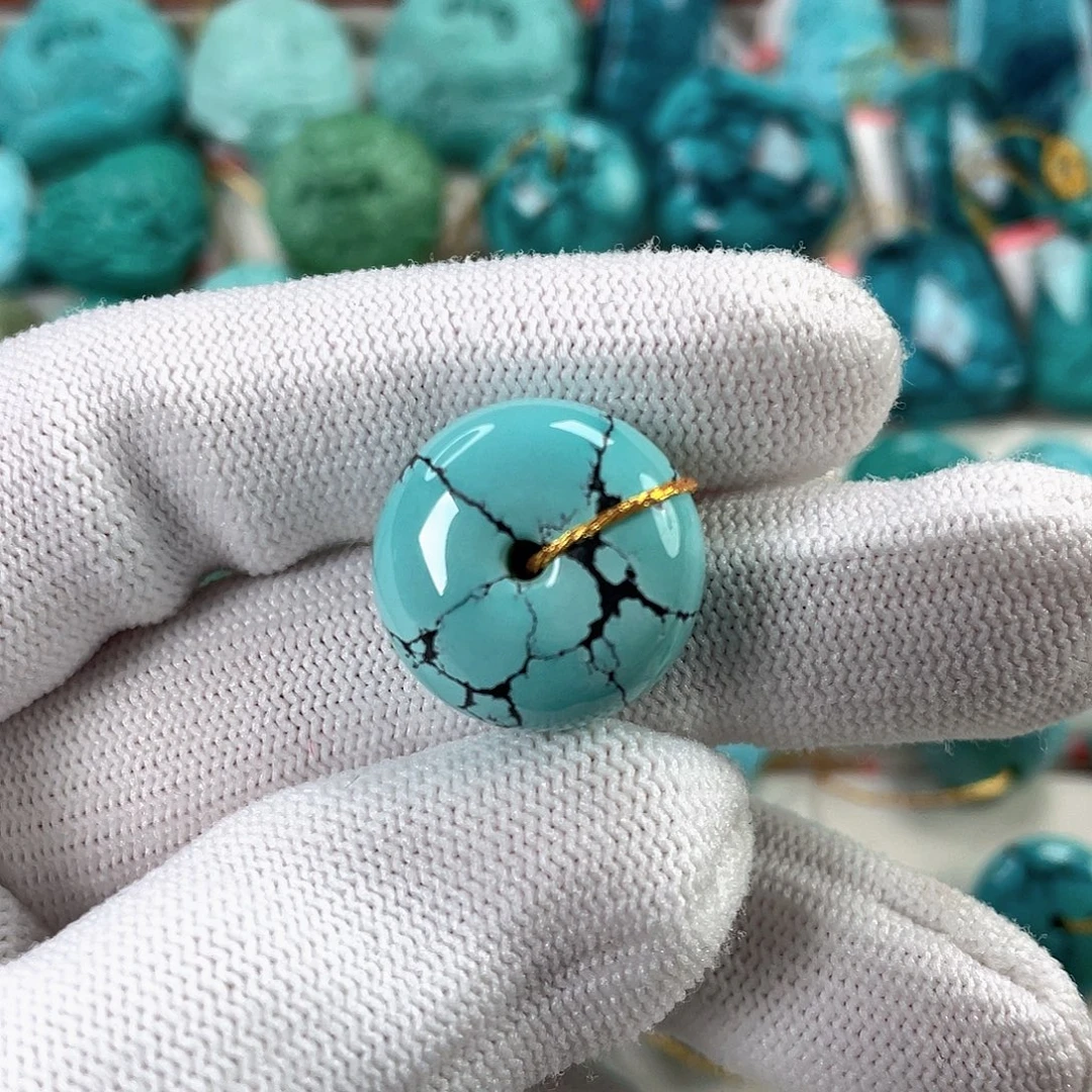 绿松石未镶嵌车挂