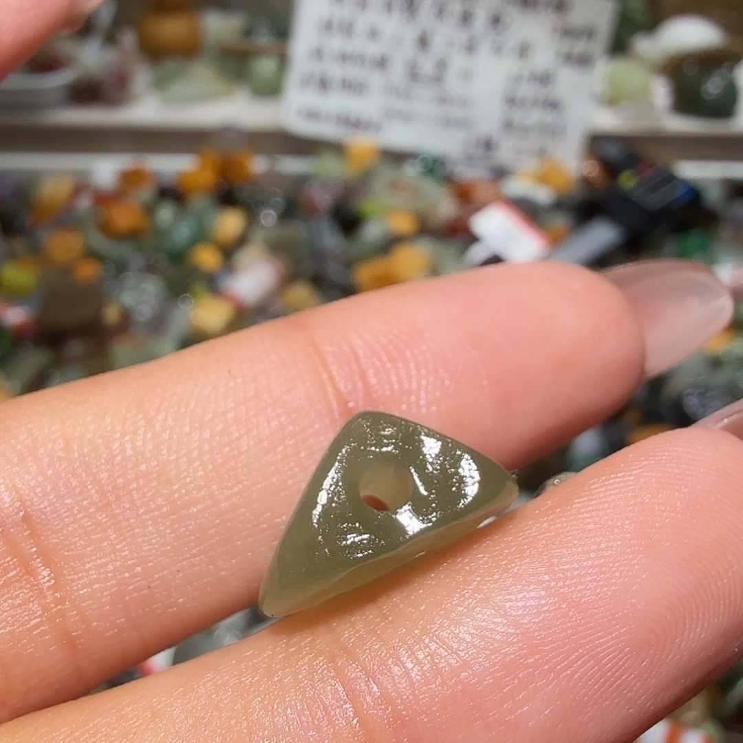 和田玉未镶嵌珠宝奇石