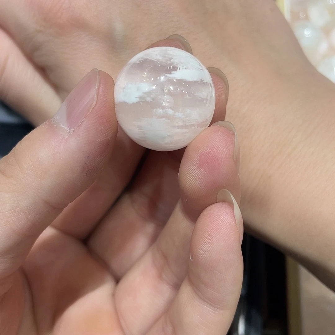 水晶珠宝半成品未镶嵌a***r打孔，不退不换