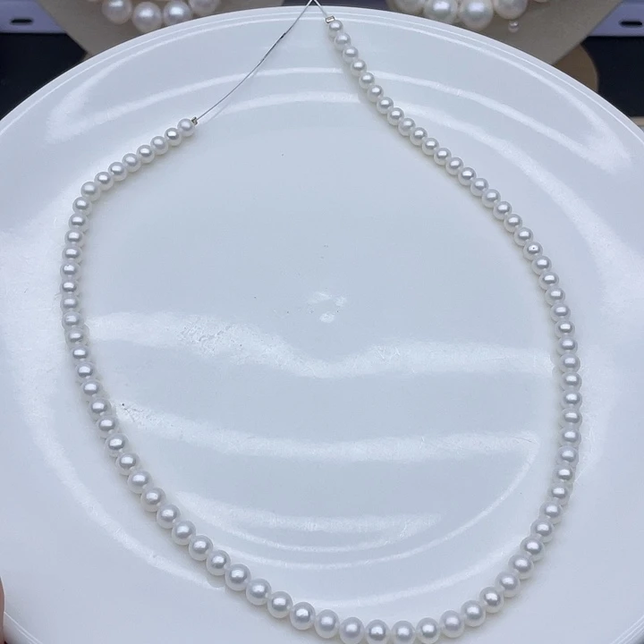 颈饰银S925镶嵌淡水珍珠