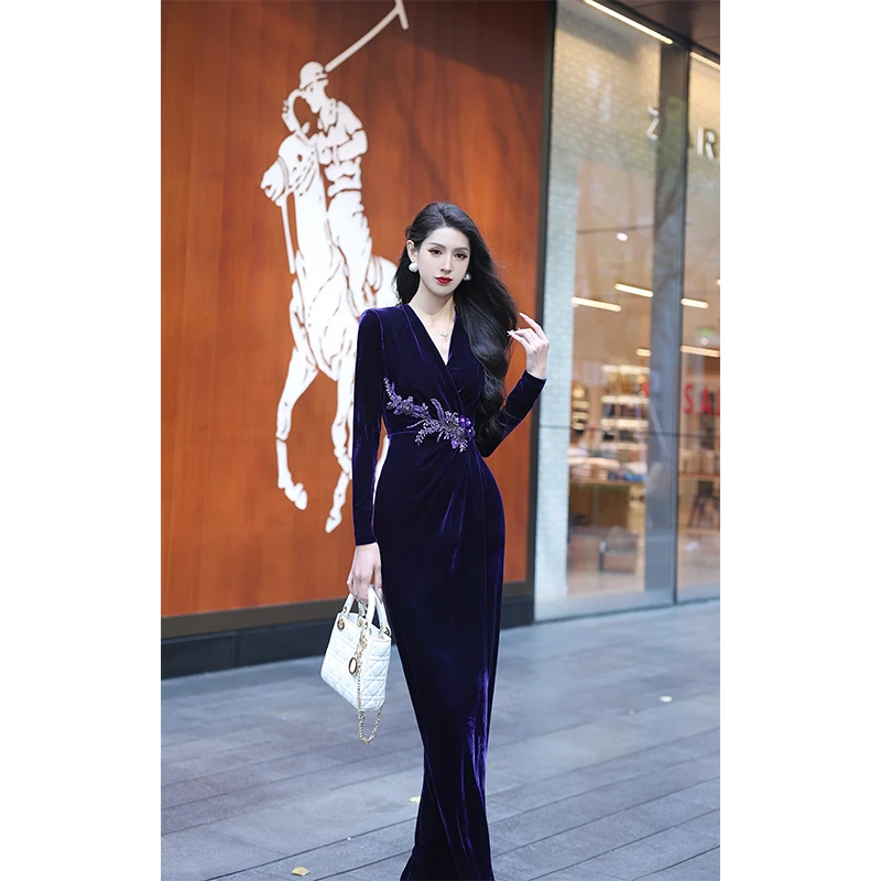 【尤克菲儿】原创设计轻奢高定丝绒刺绣裙系带修身优雅V领连衣裙