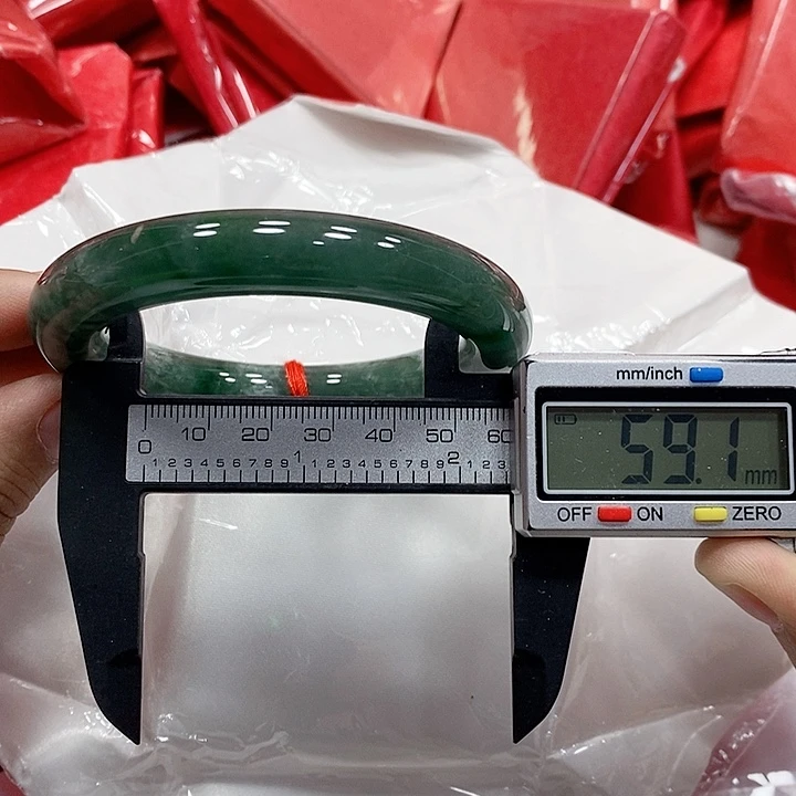 翡翠手镯未镶嵌281