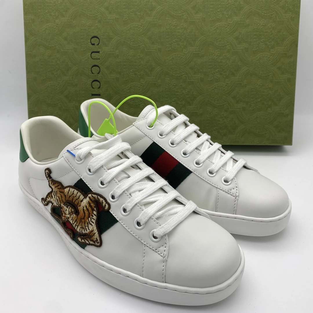 99新 GUCCI/古驰 39.5欧码/刺绣虎休闲白色舒适板鞋/全套未使用