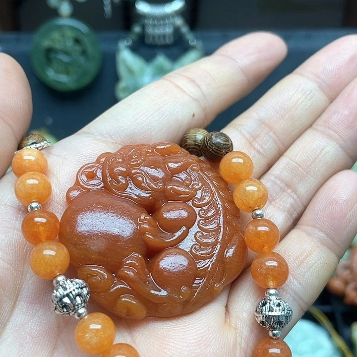 未镶嵌蛇纹石玉颈饰