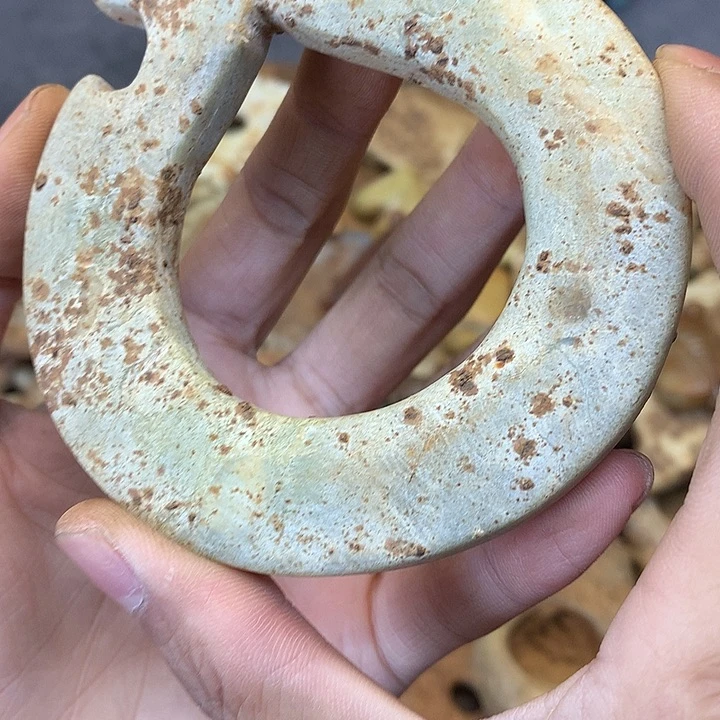 和田玉（糖玉）未镶嵌挂件