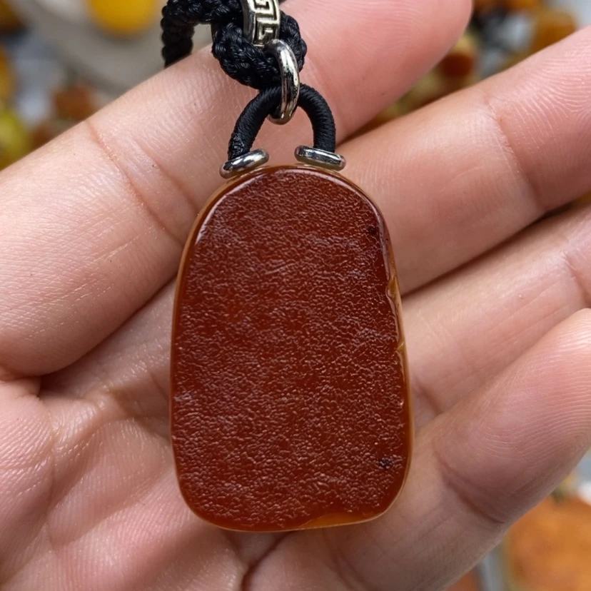 【闪购商品】琥珀颈饰未镶嵌