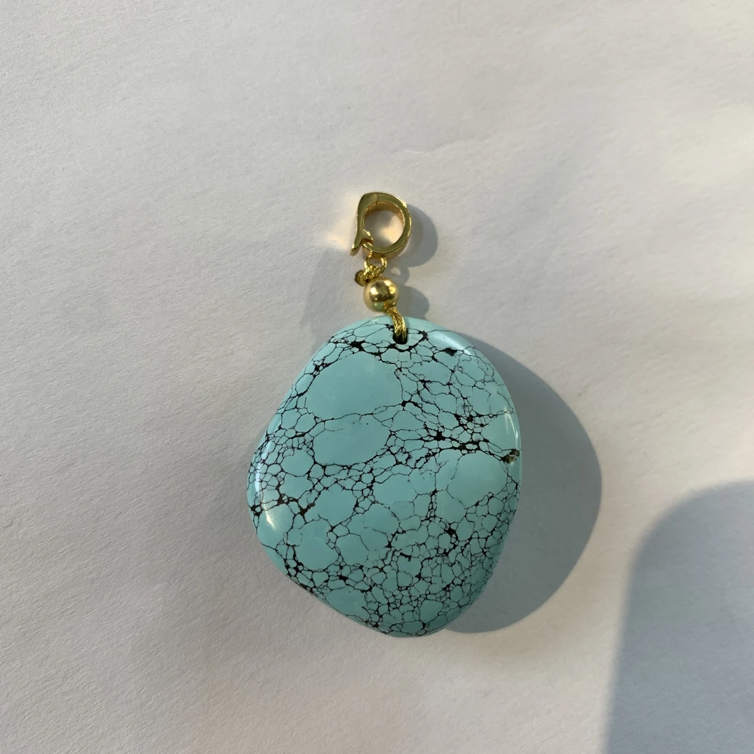 绿松石网纹高瓷随型吊坠