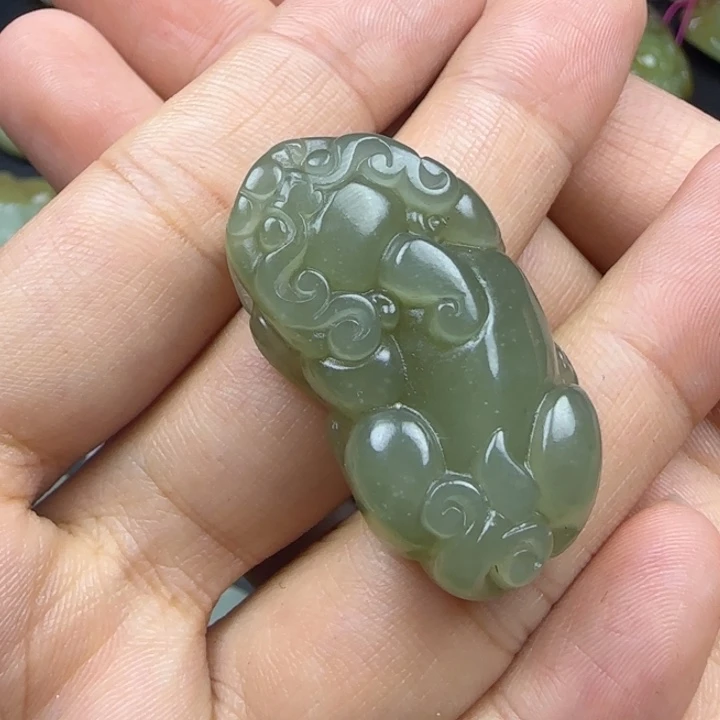 和田玉未镶嵌挂件