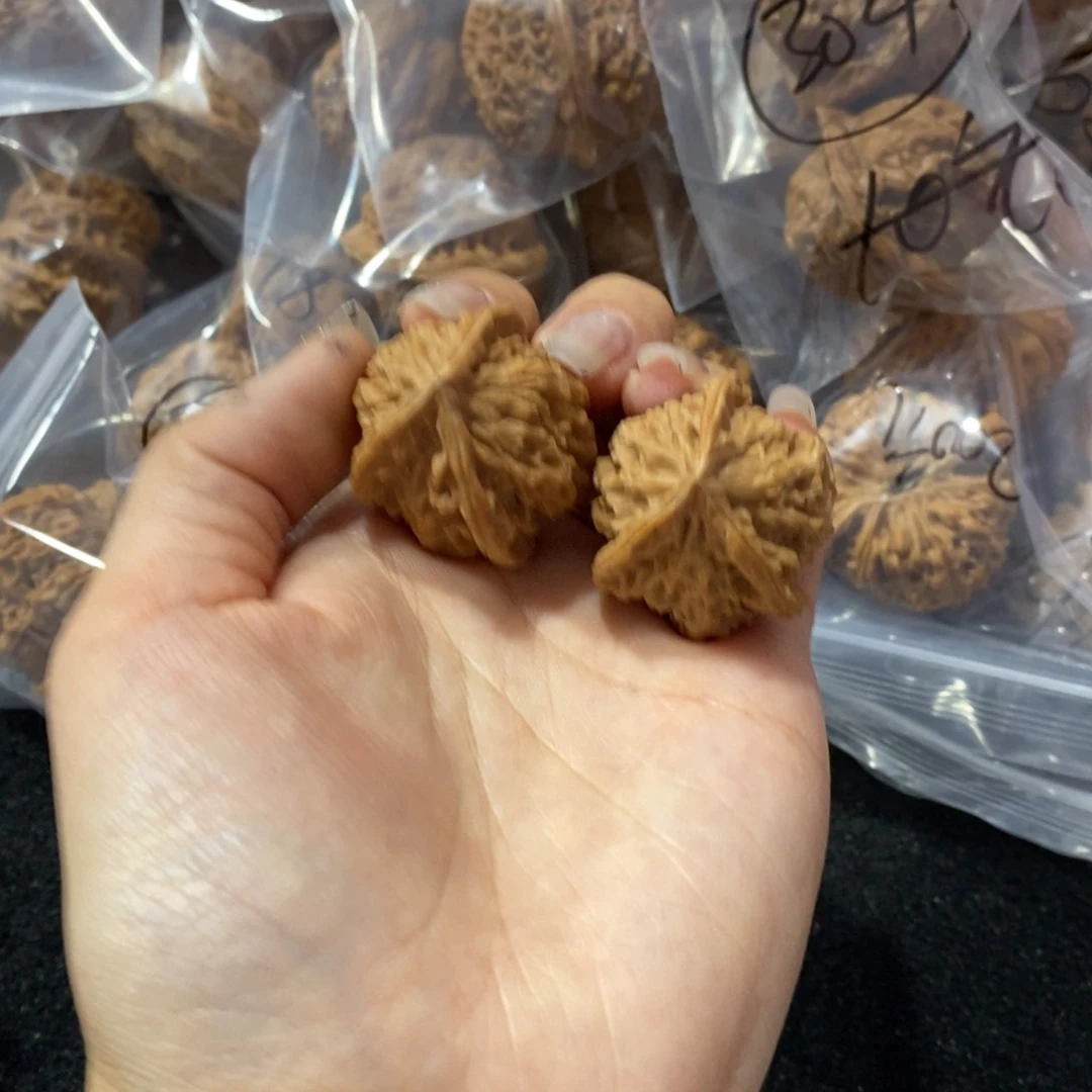 猴头核桃吊坠三棱88