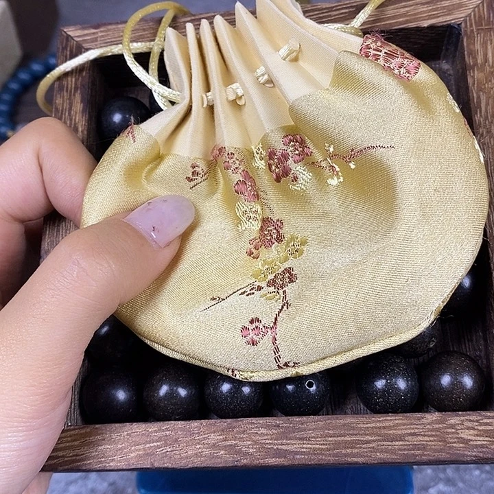 1.5息肌瑕疵珠约90g