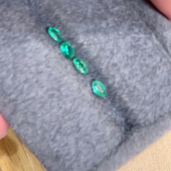 祖母绿裸石裸石4粒