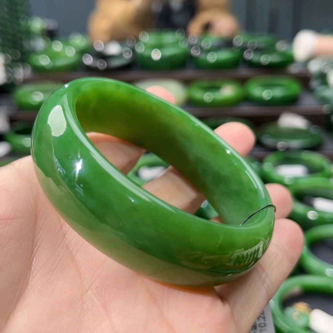 未镶嵌手镯和田玉（碧玉）