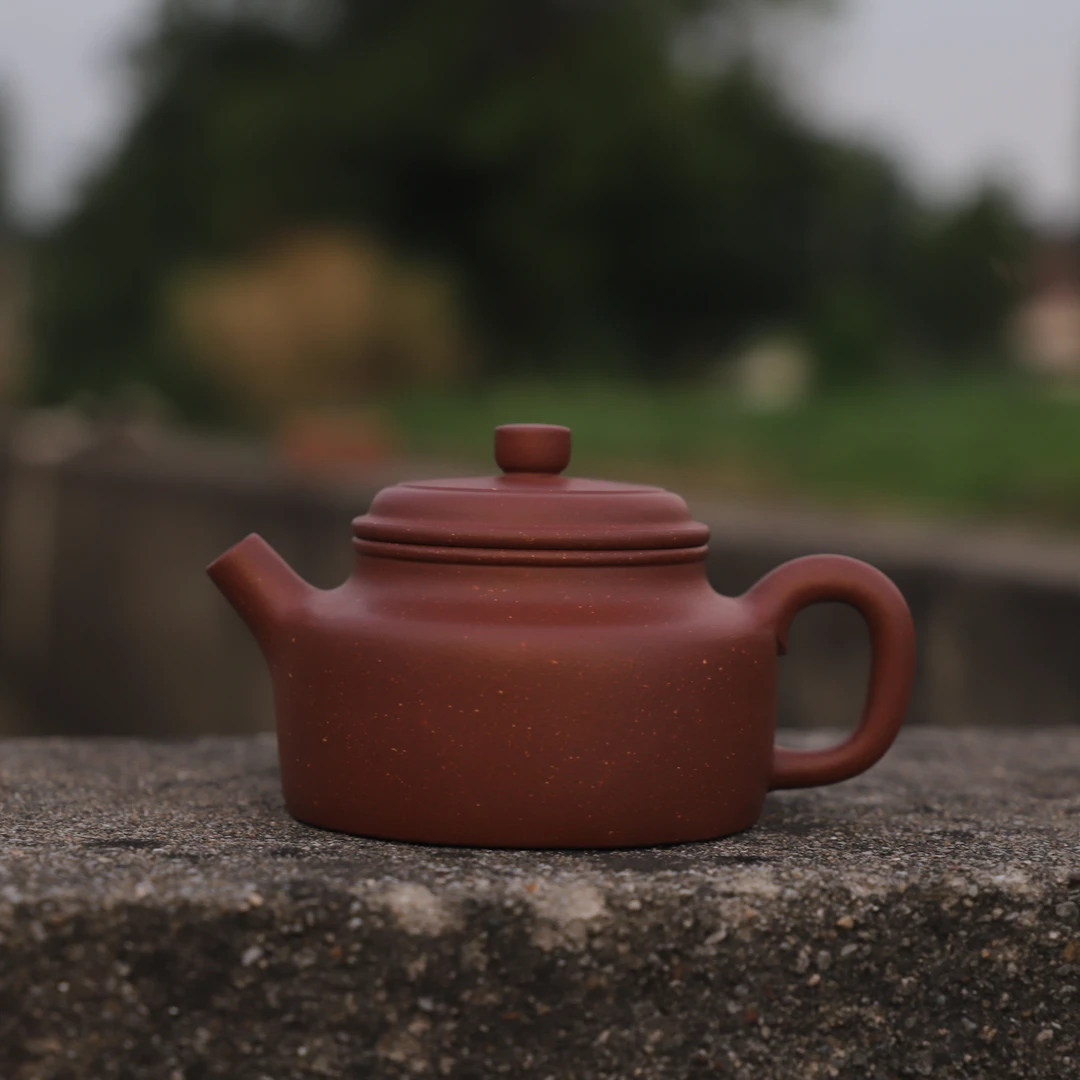 御壶清茗+德钟壶+250CC+黄龙山原矿紫泥+全手工制+神飚紫砂艺术馆