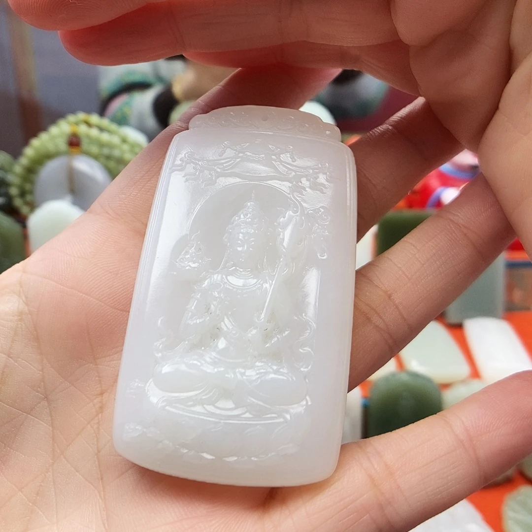 鲳***鱼和田玉未镶嵌颈饰