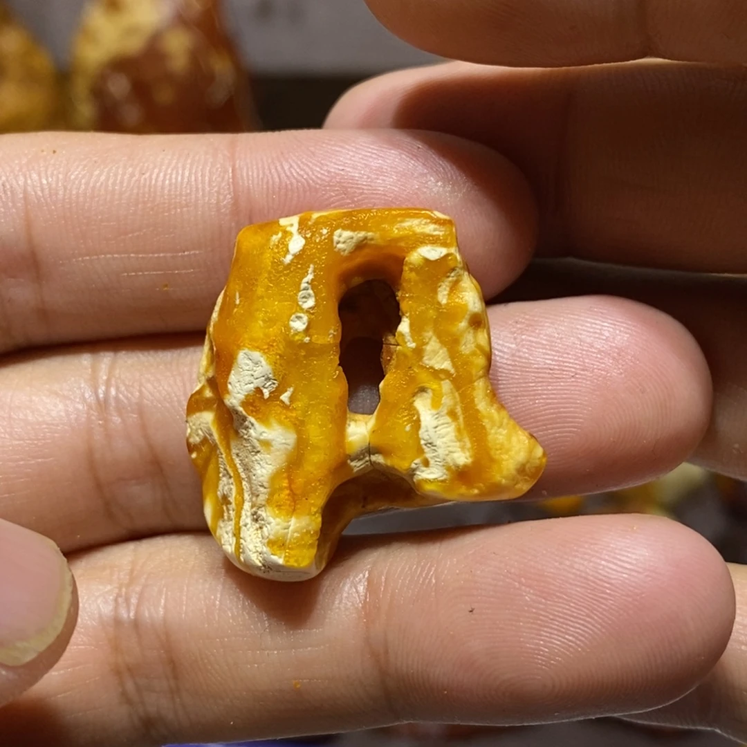 定制琥珀蜜蜡原石