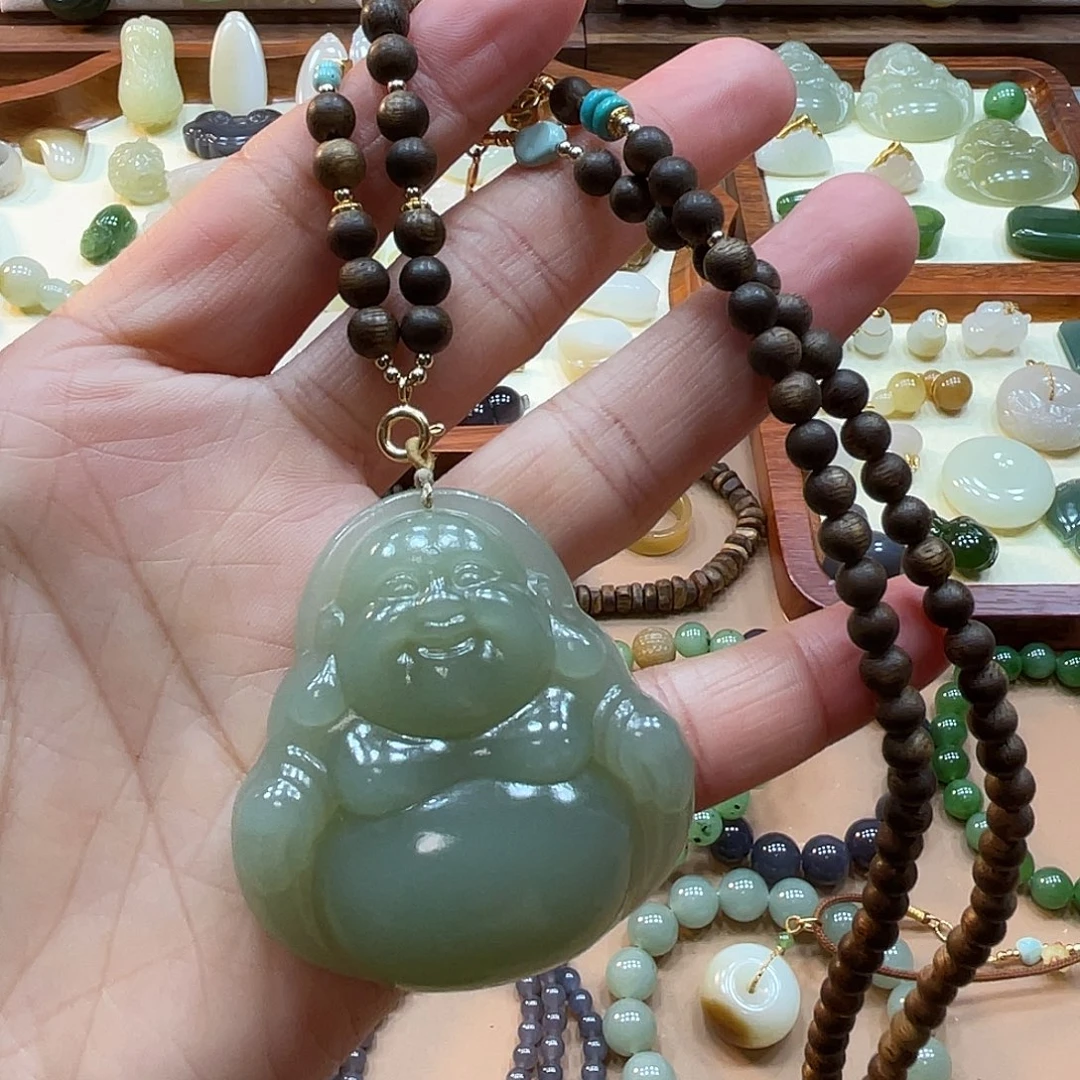 和田玉未镶嵌颈饰