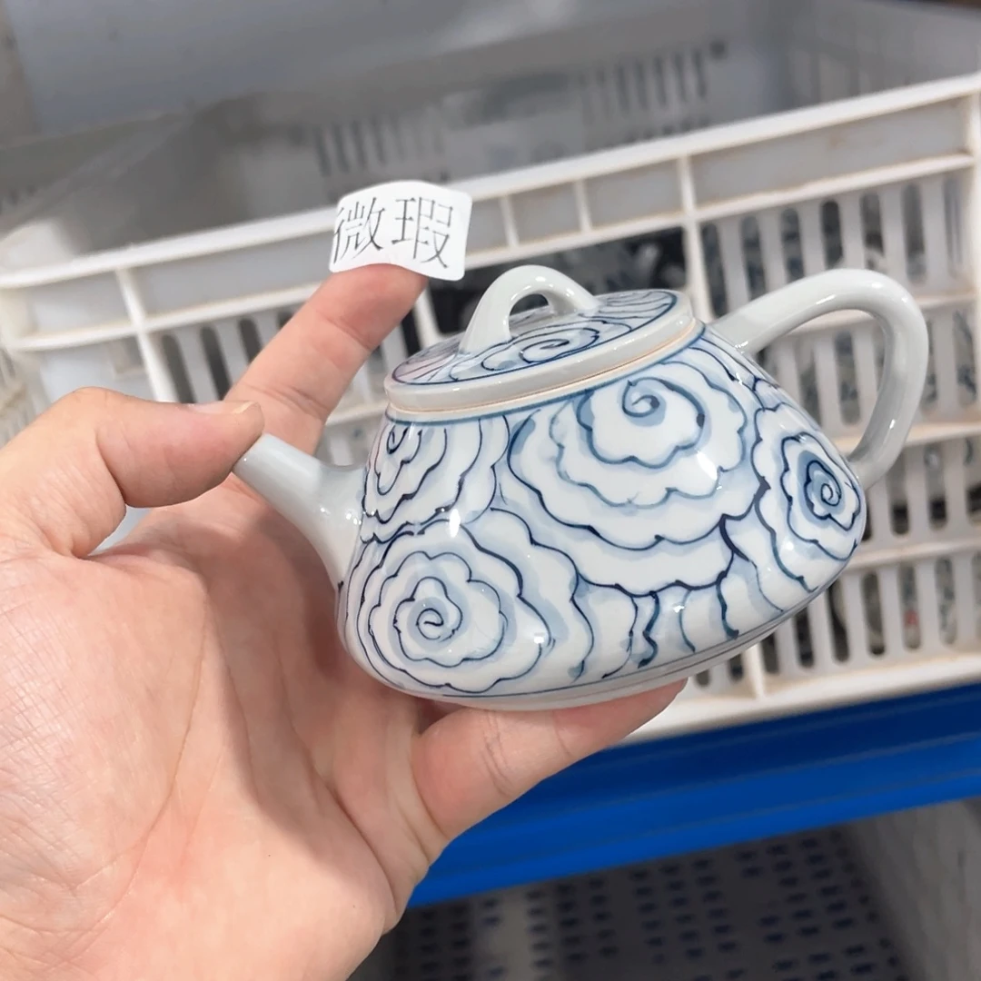 釉下手绘茶具微瑕