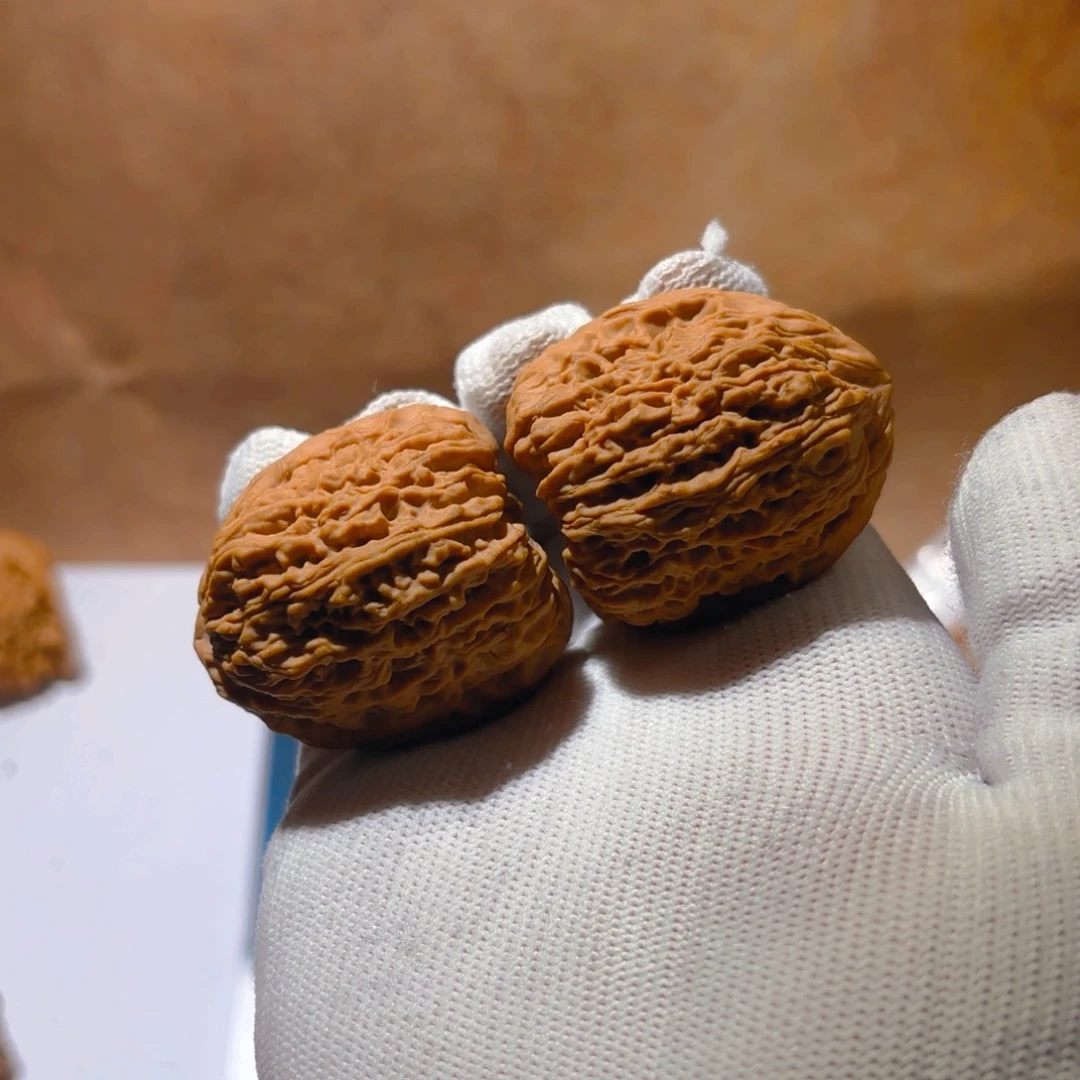 爱***潘文玩核桃吊坠8号链接