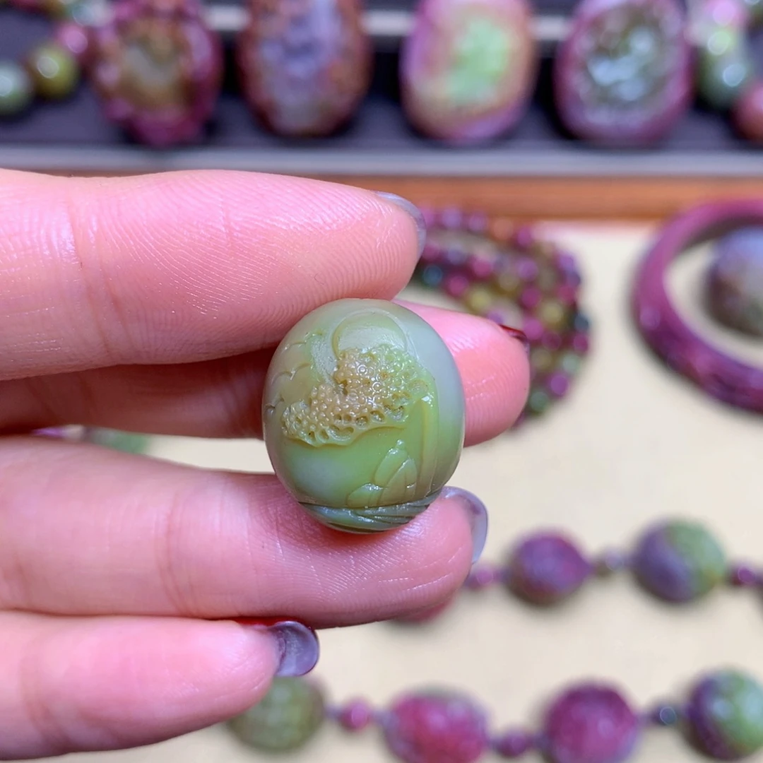 玛瑙挂件未镶嵌盐源