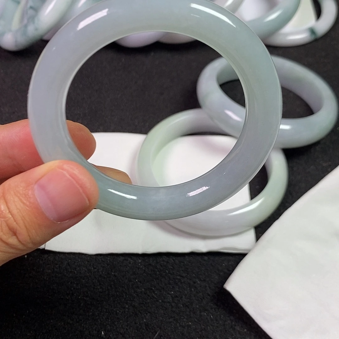 翡翠未镶嵌手镯手镯