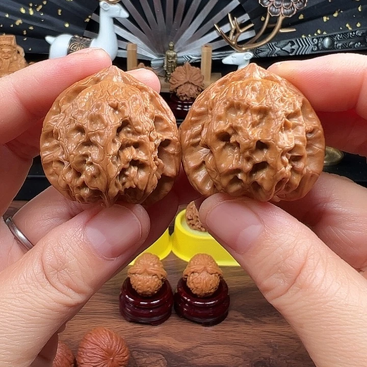 文玩核桃吊坠38全品梨木台