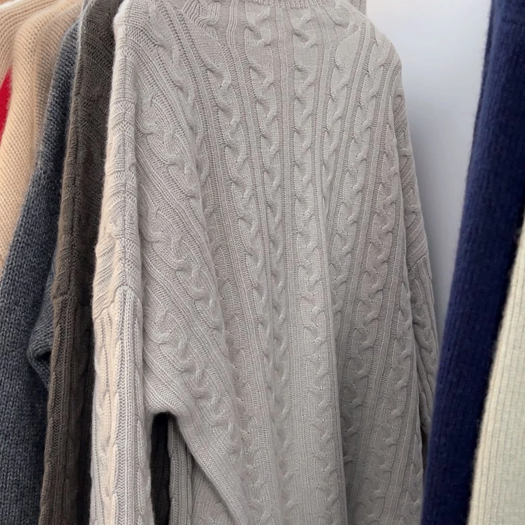 长裤套装 一个上衣 一个裤子