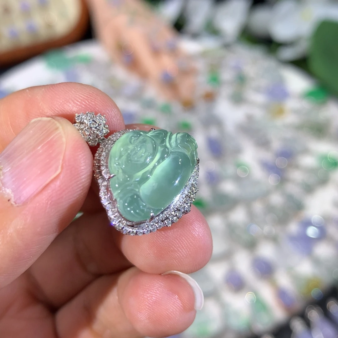 吊坠(不含链)18K金镶嵌翡翠
