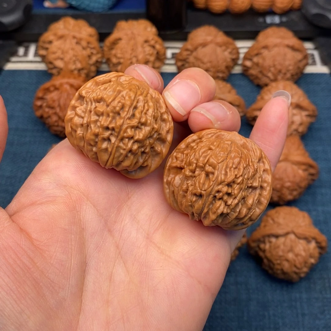 文玩核桃把件35全品平谷楼