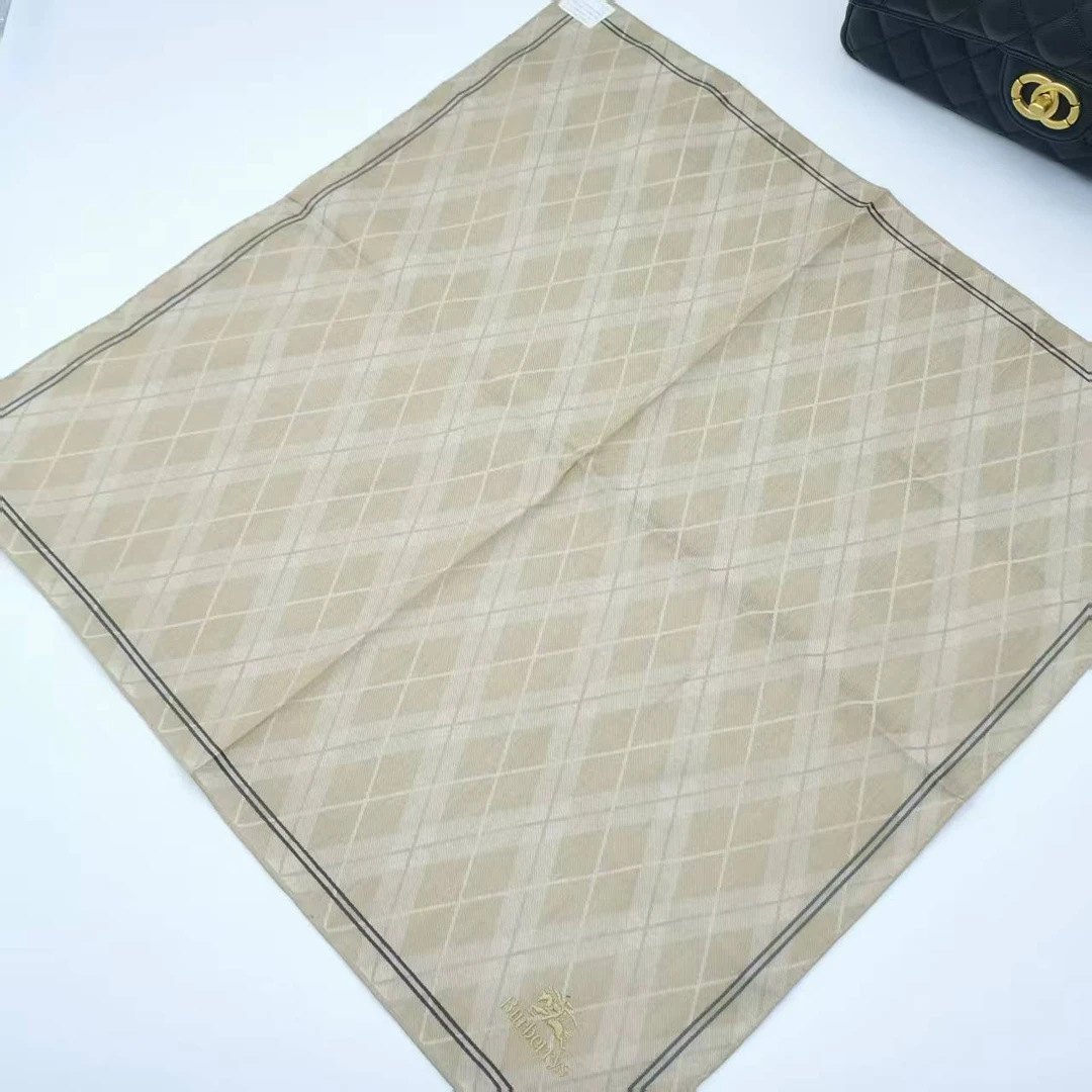 99新 BURBERRY/博柏利 海囤/巴宝莉/丝巾/xh93901