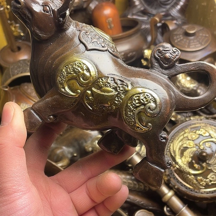 诚信经营铜器摆件