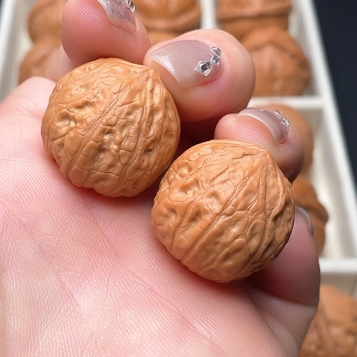 文玩核桃把件磨盘