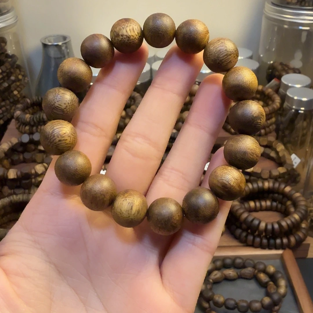 七****沉香香囊沉香1.3圆单12.7g 多样性发一