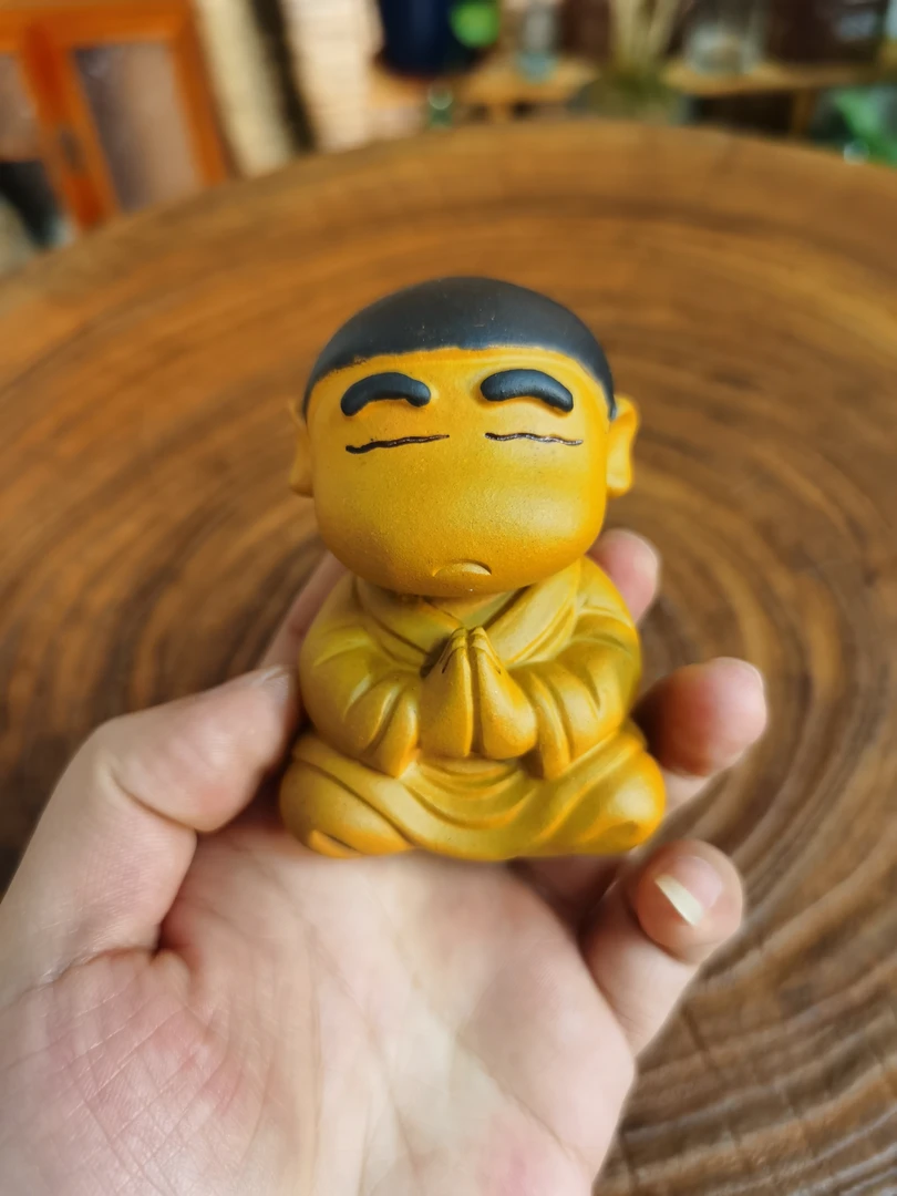 紫砂茶宠摆件打坐静心蜡笔小新