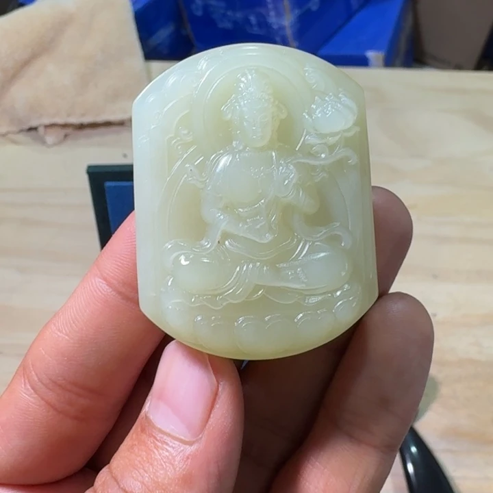 未镶嵌和田玉（糖玉）挂件