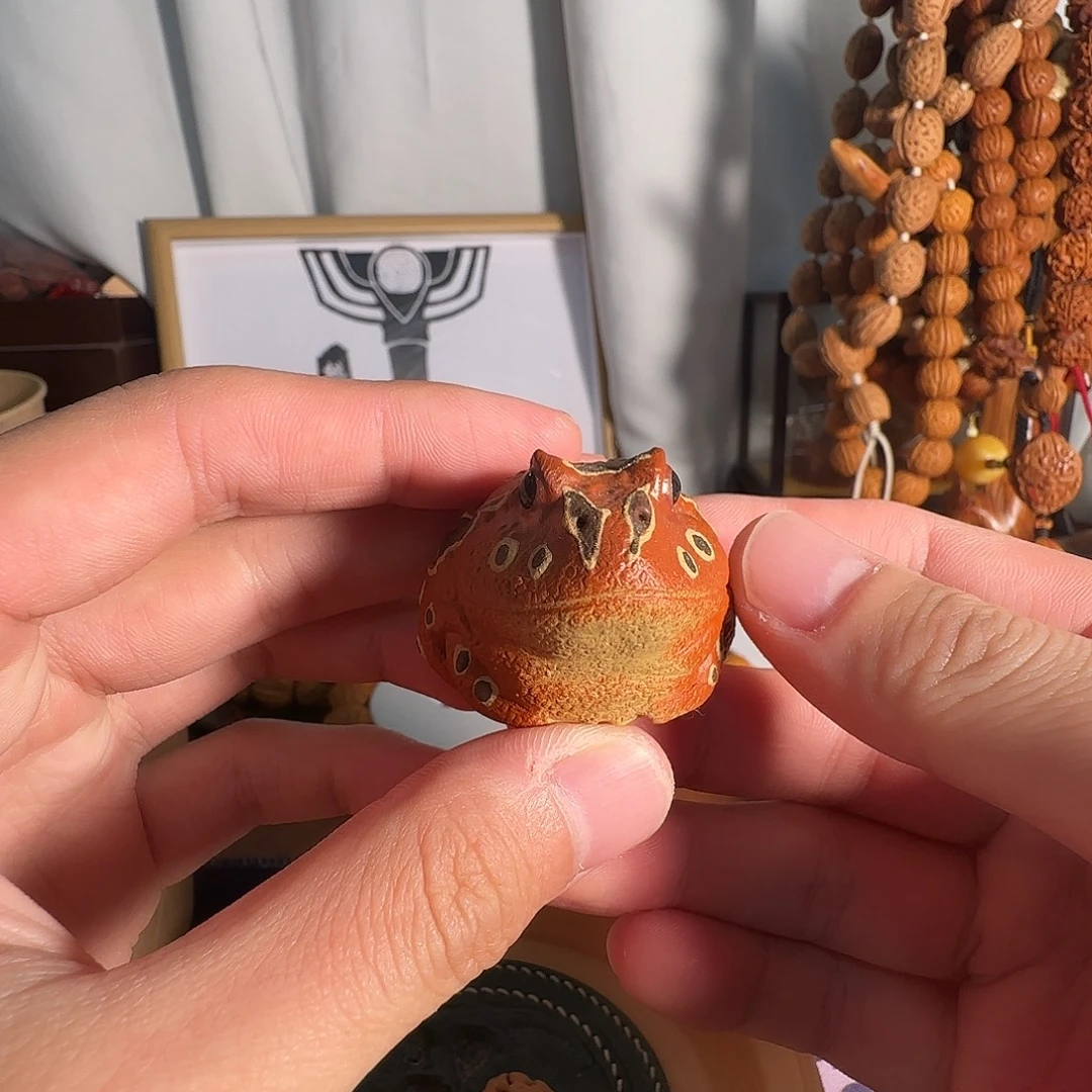 桃核吊坠老地方旧模样桃核