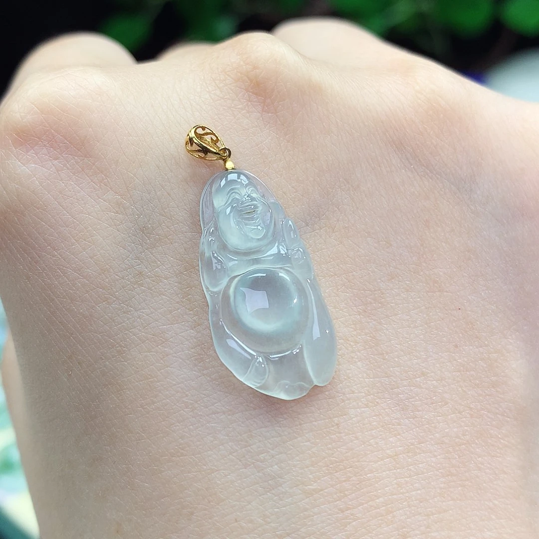 翡翠18K金镶嵌颈饰布袋佛