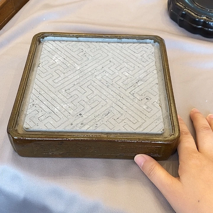 19.5cm见方桐油万字纹吸水茶盘