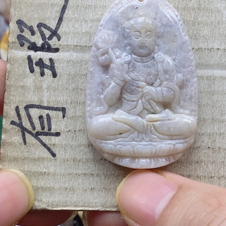 硅化珊瑚（珊瑚玉）颈饰未镶嵌