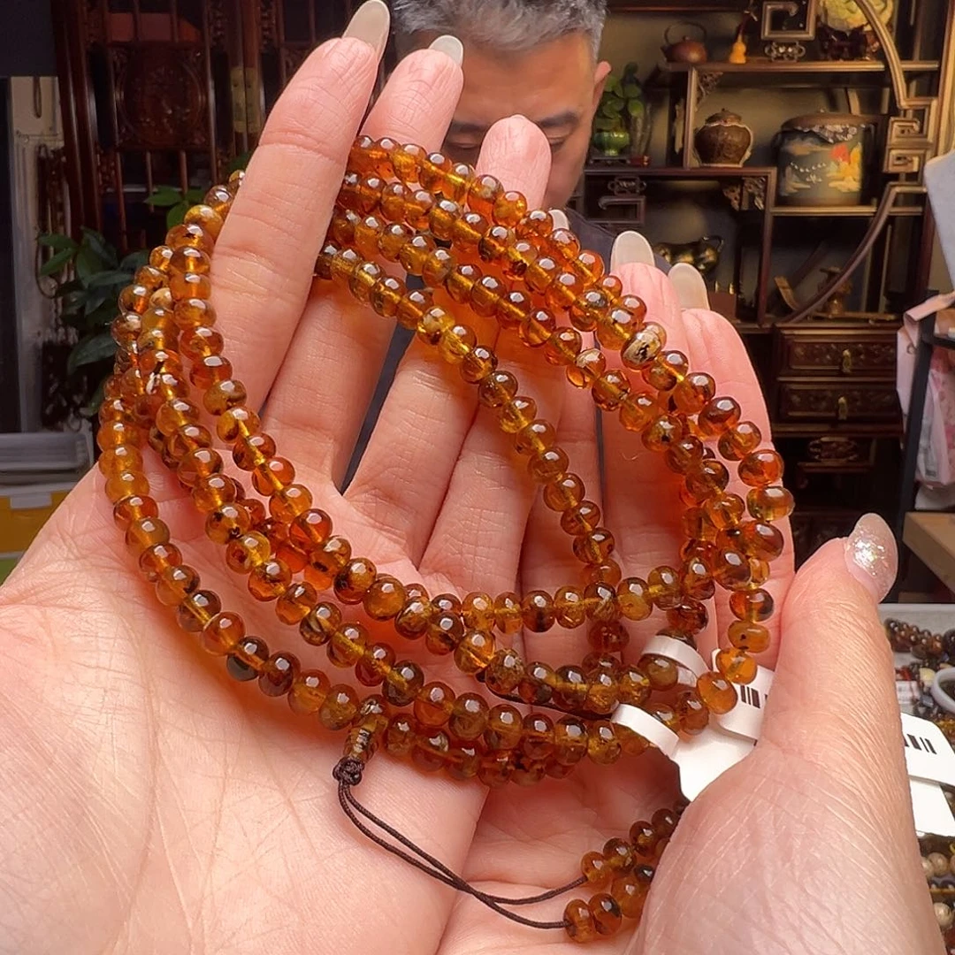 琥珀未镶嵌裸石抚顺琥珀20416六多样性发其一