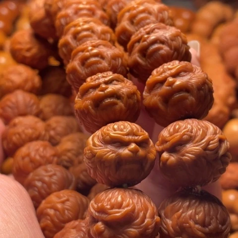 手串猴头核桃岁**歌舞台