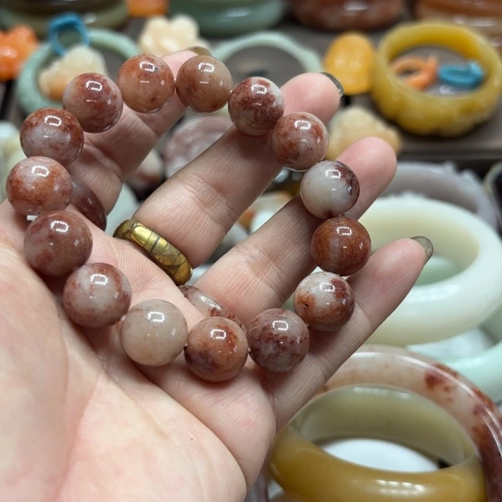 温***馨石英岩玉合金颈饰
