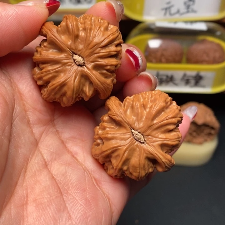 吊坠文玩核桃36白狮子