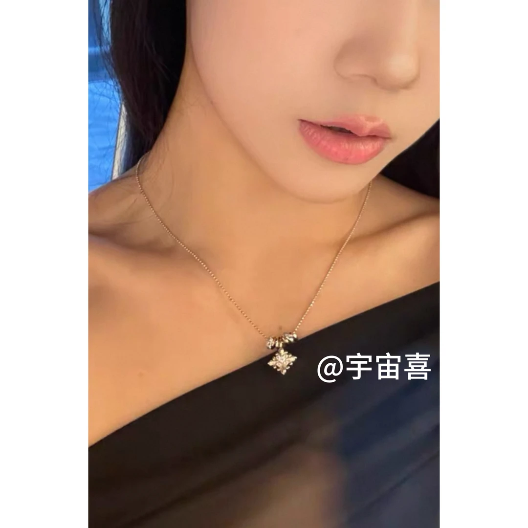 铜合金项链 I1-932【浅金色跑环小号米子花项链】